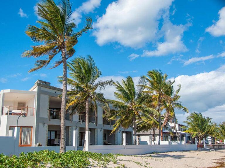 Castelo Beach Resort Magila ภายนอก รูปภาพ